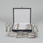 1614 4295 FISH TABLEWARE